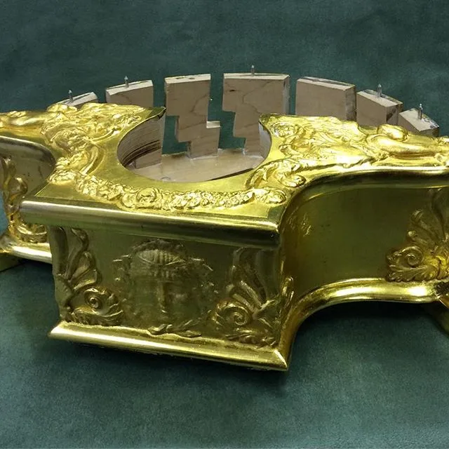 Grecian pedals